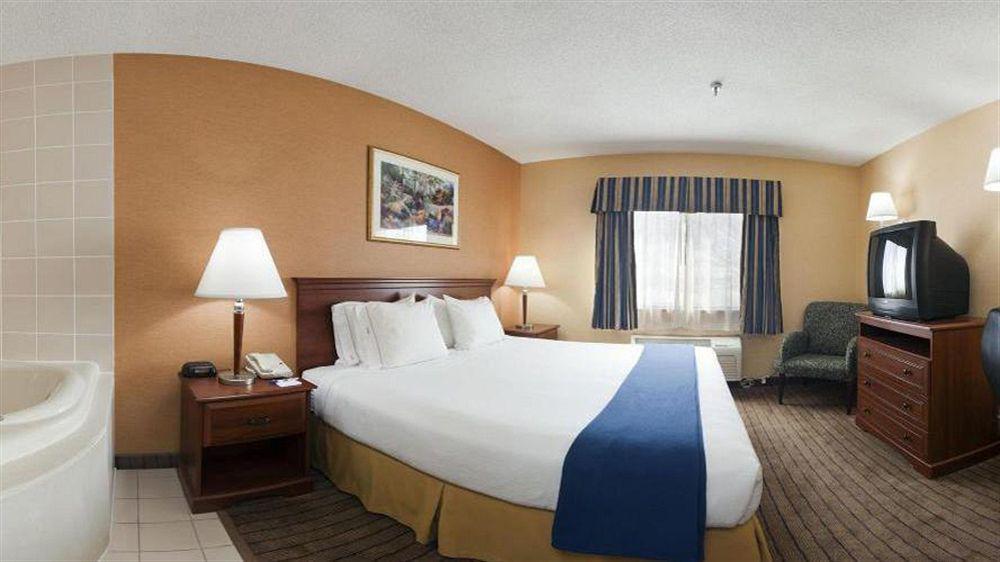 Holiday Inn Express Roseville-St. Paul By Ihg Ngoại thất bức ảnh