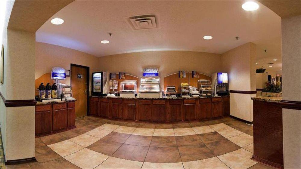 Holiday Inn Express Roseville-St. Paul By Ihg Ngoại thất bức ảnh