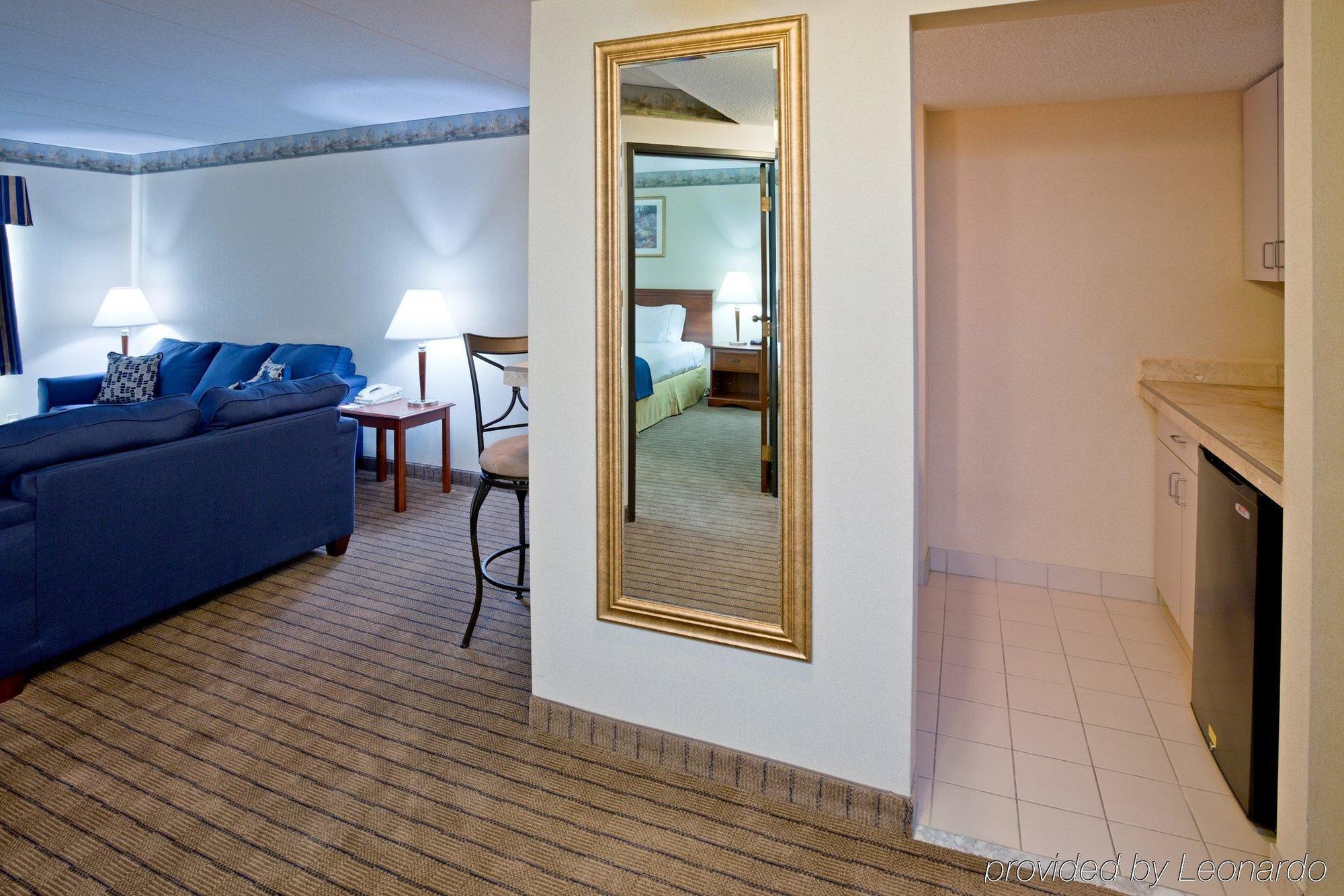 Holiday Inn Express Roseville-St. Paul By Ihg Ngoại thất bức ảnh