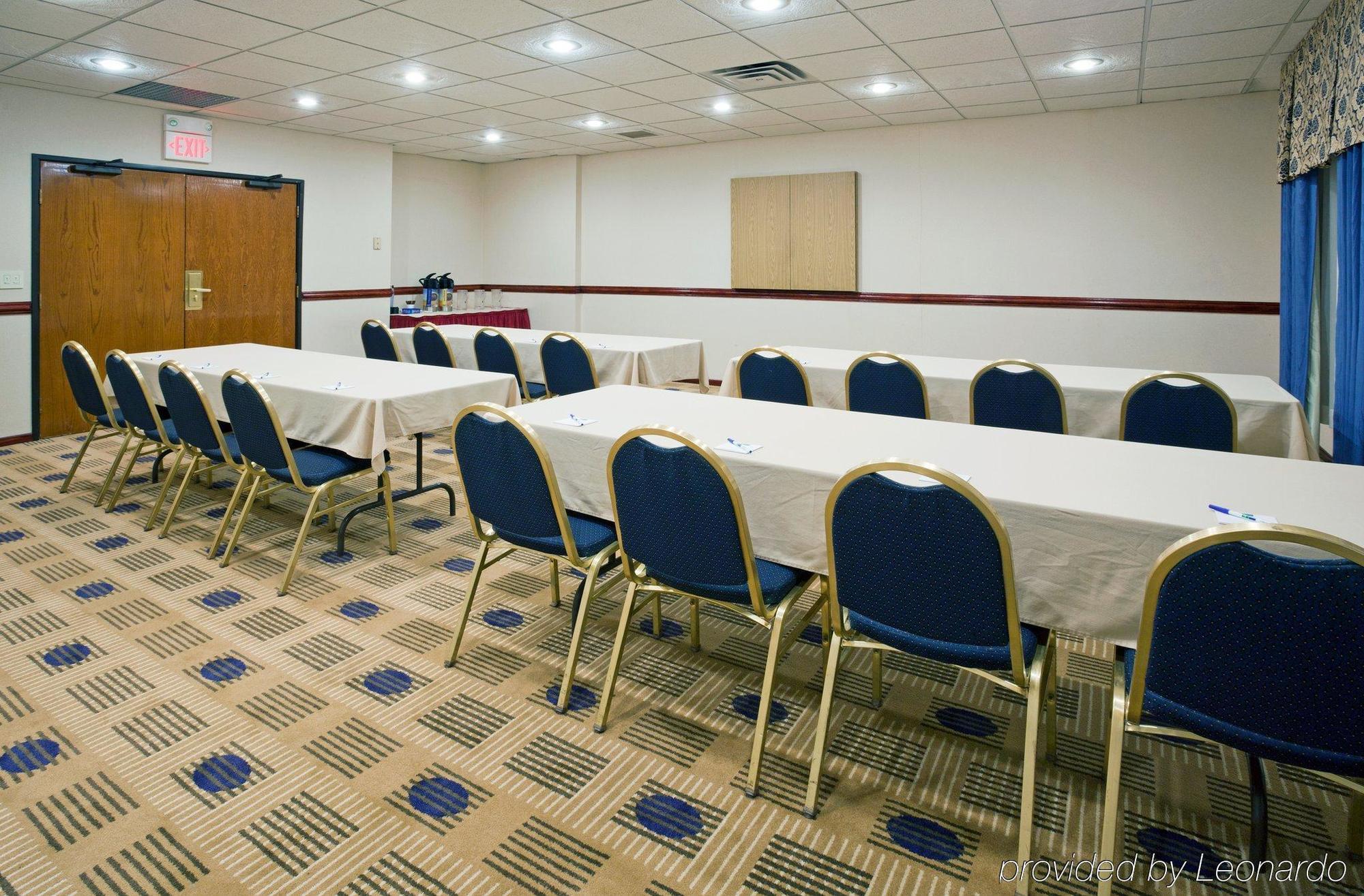 Holiday Inn Express Roseville-St. Paul By Ihg Ngoại thất bức ảnh